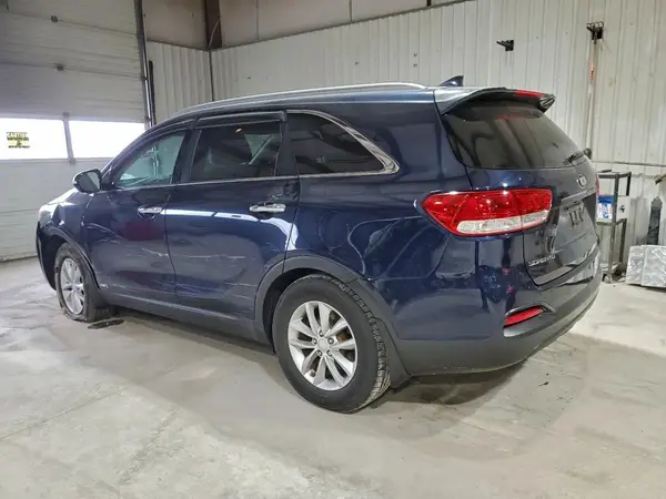 5XYPGDA38GG110793 2016 KIA SORENTO - Image 2