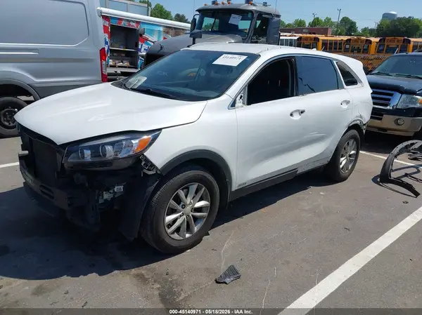 5XYPGDA38GG111037 2016 KIA SORENTO - Image 2