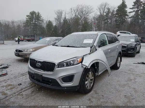 5XYPGDA38GG112754 2016 KIA SORENTO - Image 2