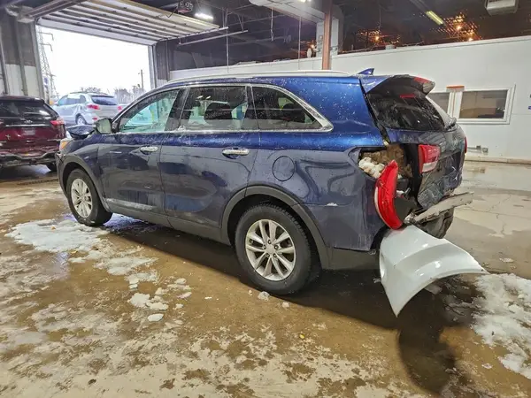 5XYPGDA38GG120529 2016 KIA SORENTO - Image 2