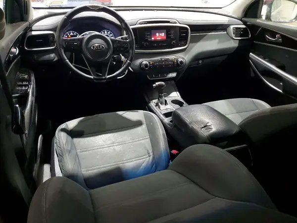 5XYPGDA38GG130042 2016 KIA SORENTO - Image 8
