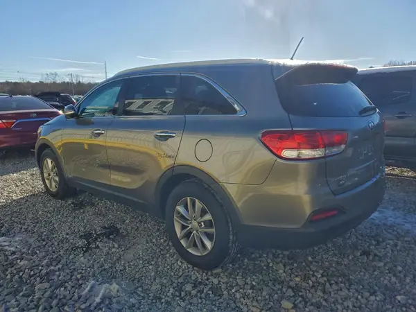 5XYPGDA38GG133443 2016 KIA SORENTO - Image 2
