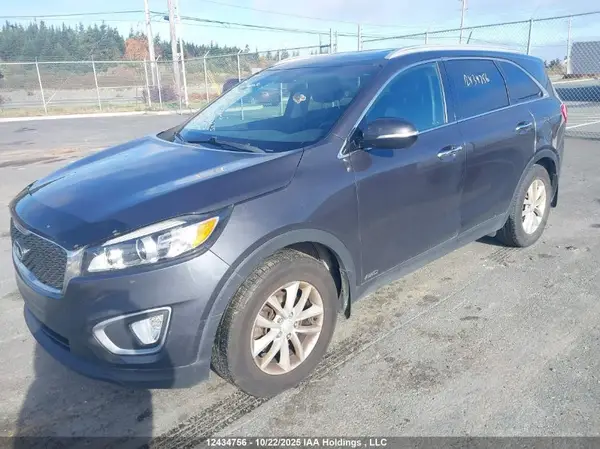 5XYPGDA38GG160190 2016 KIA SORENTO - Image 2