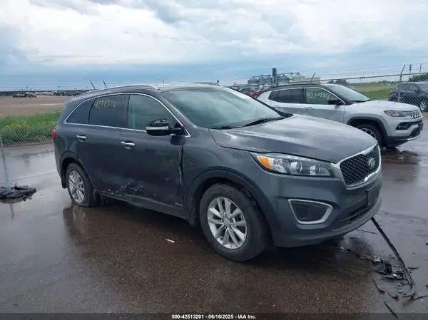 5XYPGDA38GG165129 2016 KIA SORENTO - Image 1