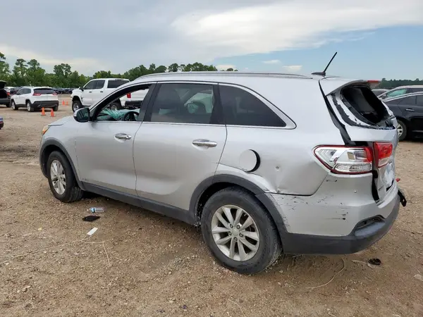 5XYPGDA38GG168600 2016 KIA SORENTO - Image 2