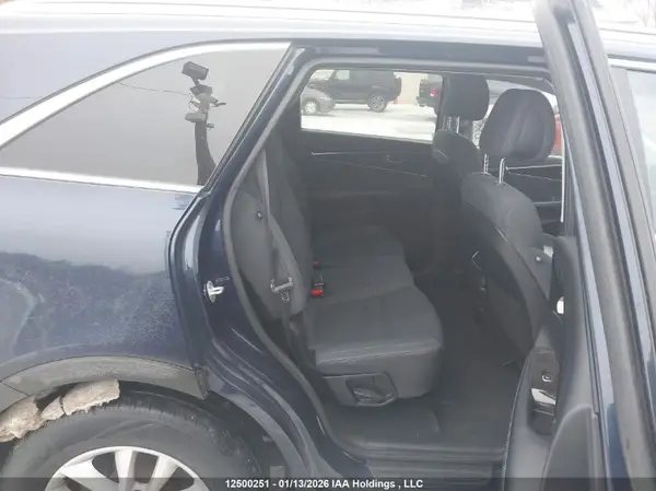 5XYPGDA38GG182934 2016 KIA SORENTO - Image 8