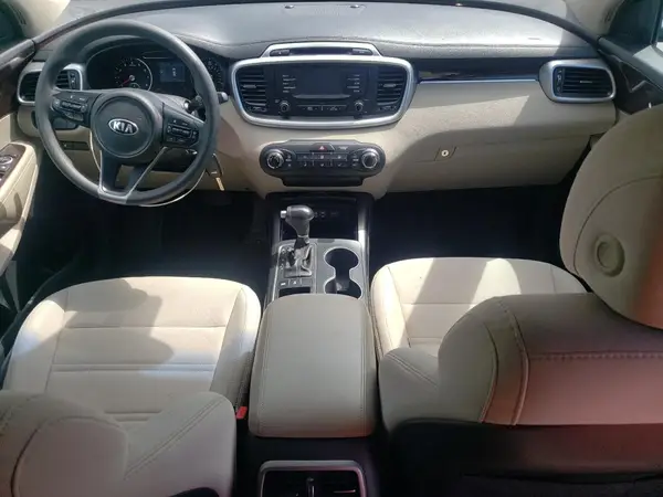 5XYPGDA38HG197192 2017 KIA SORENTO - Image 8