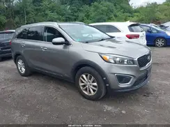 5XYPGDA38HG239246 2017 KIA SORENTO