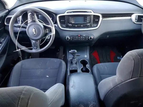 5XYPGDA38HG247282 2017 KIA SORENTO - Image 8