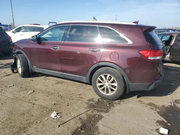 5XYPGDA38HG256872 2017 KIA SORENTO - Image 2