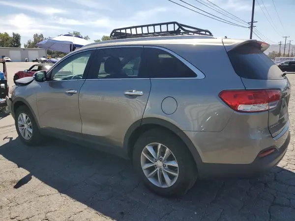 5XYPGDA38HG258606 2017 KIA SORENTO - Image 2