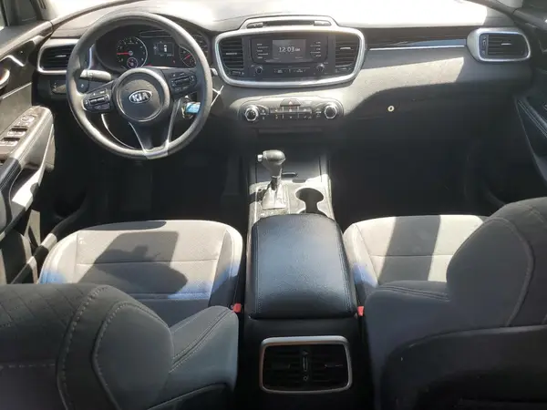 5XYPGDA38HG258606 2017 KIA SORENTO - Image 8