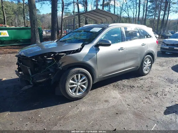 5XYPGDA38HG262431 2017 KIA SORENTO - Image 2