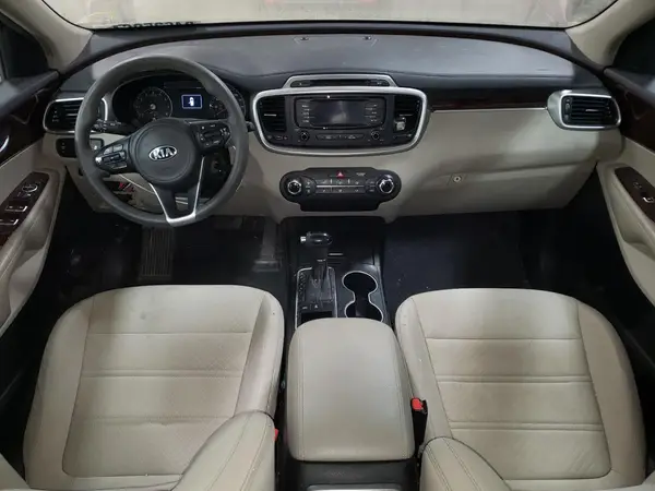 5XYPGDA38HG262879 2017 KIA SORENTO - Image 8