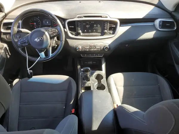 5XYPGDA38HG265961 2017 KIA SORENTO - Image 8