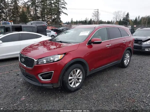 5XYPGDA38HG274711 2017 KIA SORENTO - Image 2