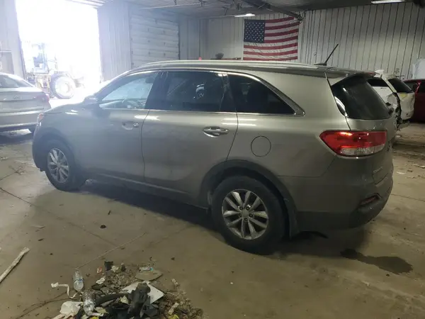 5XYPGDA38HG275048 2017 KIA SORENTO - Image 2
