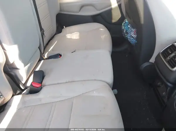 5XYPGDA38HG279357 2017 KIA SORENTO - Image 8