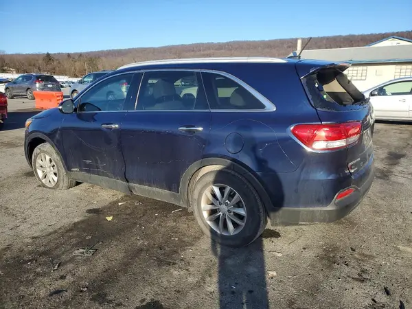 5XYPGDA38HG283568 2017 KIA SORENTO - Image 2