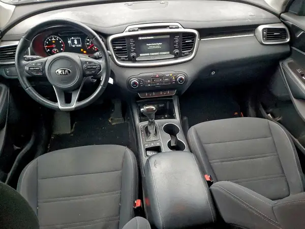 5XYPGDA38HG294473 2017 KIA SORENTO - Image 8