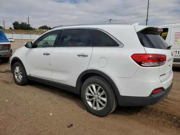 5XYPGDA38HG300272 2017 KIA SORENTO - Image 2