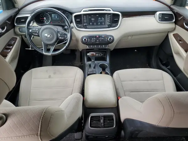 5XYPGDA38HG300272 2017 KIA SORENTO - Image 8