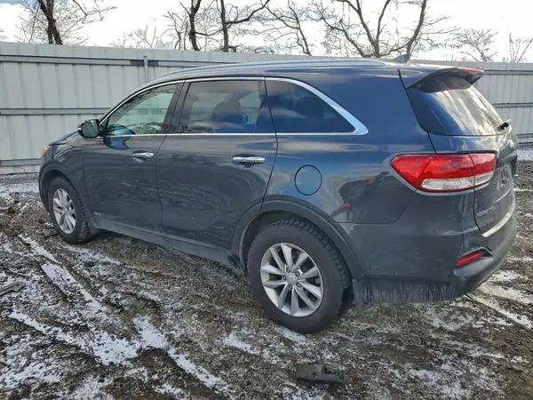5XYPGDA38HG321042 2017 KIA SORENTO - Image 2