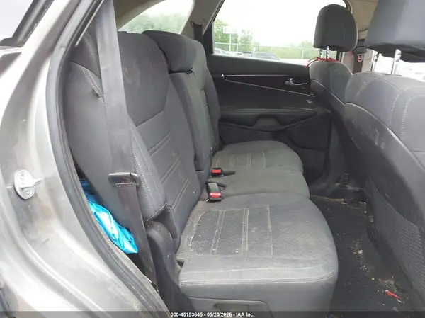 5XYPGDA38HG329528 2017 KIA SORENTO - Image 8