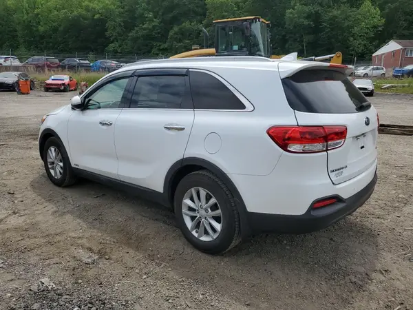 5XYPGDA38HG329612 2017 KIA SORENTO - Image 2