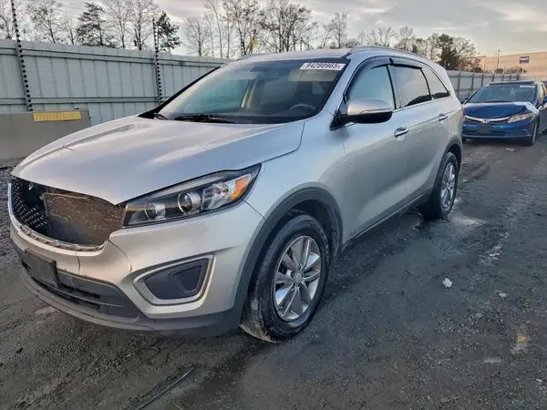 5XYPGDA38HG330498 2017 KIA SORENTO - Image 1