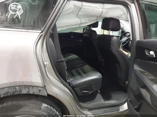 5XYPGDA38HG331456 2017 KIA SORENTO - Image 8