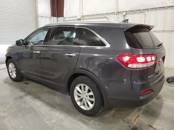 5XYPGDA38HG336222 2017 KIA SORENTO - Image 2