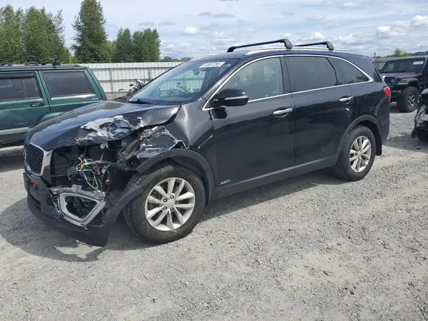 5XYPGDA38JG349574 2018 KIA SORENTO - Image 1