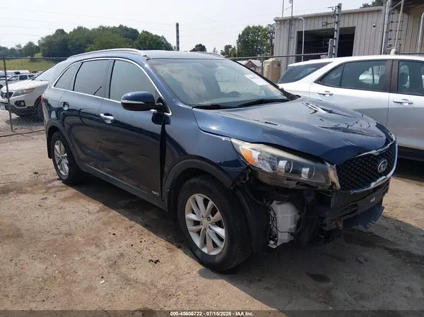 5XYPGDA38JG352247 2018 KIA SORENTO - Image 1