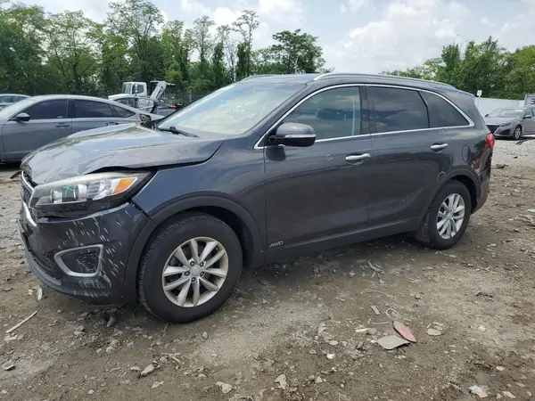 5XYPGDA38JG352779 2018 KIA SORENTO - Image 1