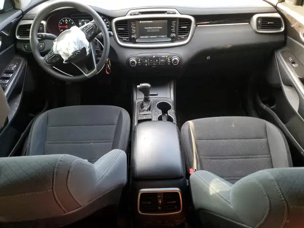 5XYPGDA38JG367556 2018 KIA SORENTO - Image 8