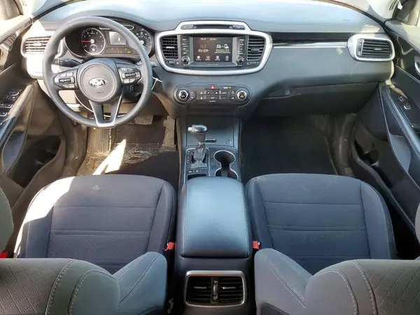 5XYPGDA38JG368075 2018 KIA SORENTO - Image 8