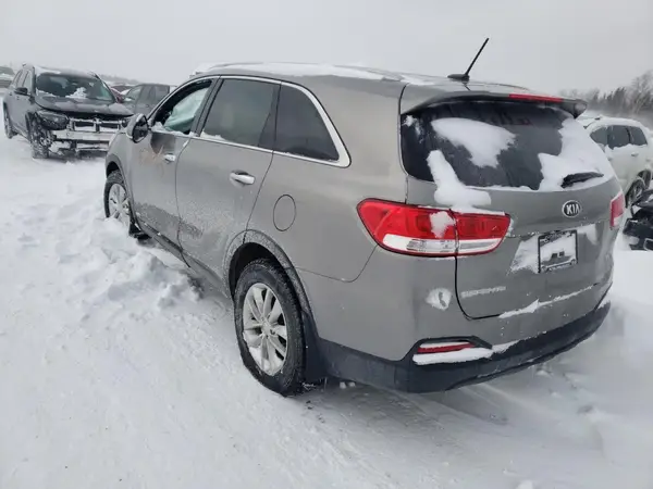 5XYPGDA38JG377293 2018 KIA SORENTO - Image 2