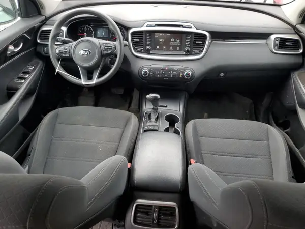 5XYPGDA38JG383921 2018 KIA SORENTO - Image 8