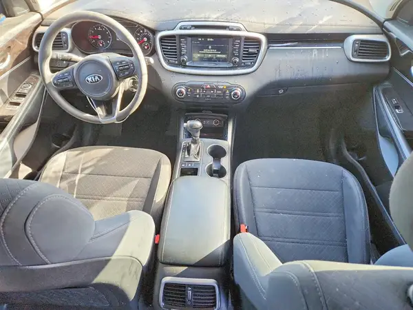 5XYPGDA38JG388911 2018 KIA SORENTO - Image 8