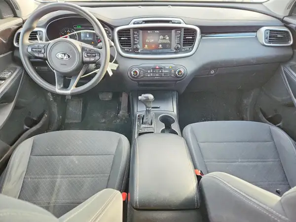 5XYPGDA38JG404069 2018 KIA SORENTO - Image 8
