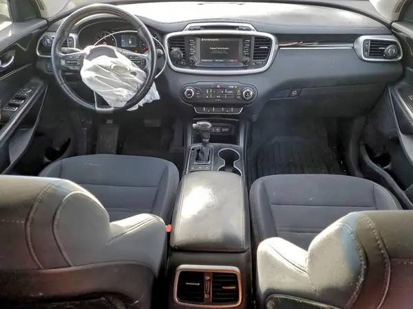 5XYPGDA38JG415816 2018 KIA SORENTO - Image 8