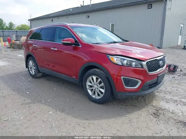 5XYPGDA38JG421230 2018 KIA SORENTO - Image 1
