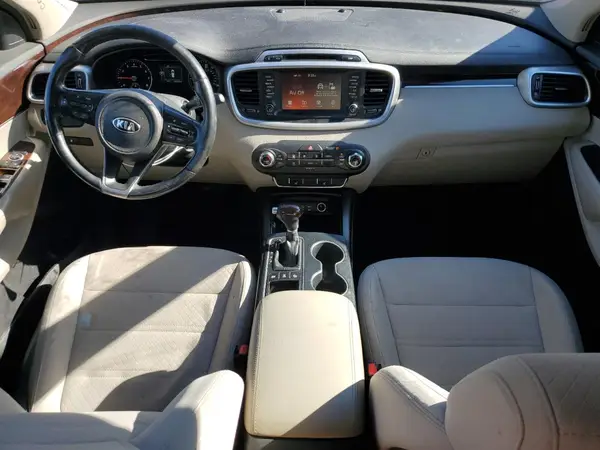 5XYPGDA38JG424953 2018 KIA SORENTO - Image 8