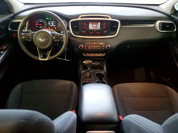 5XYPGDA38JG427870 2018 KIA SORENTO - Image 8
