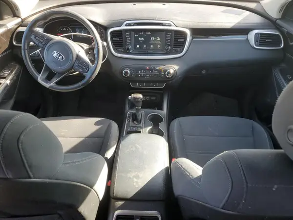 5XYPGDA38JG431868 2018 KIA SORENTO - Image 8