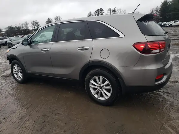 5XYPGDA38KG429636 2019 KIA SORENTO - Image 2