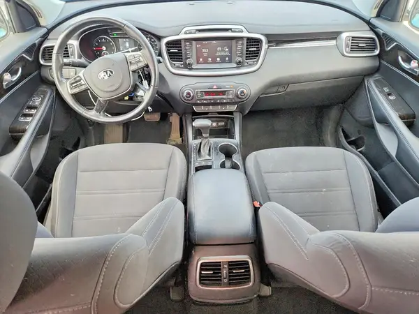 5XYPGDA38KG433024 2019 KIA SORENTO - Image 8