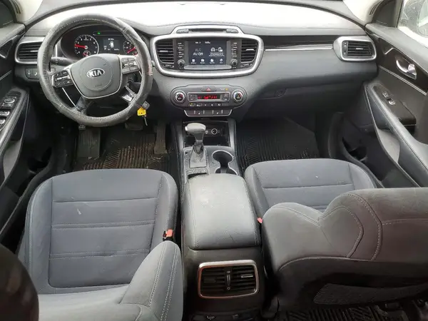 5XYPGDA38KG435890 2019 KIA SORENTO - Image 8