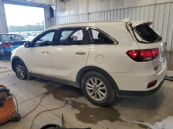 5XYPGDA38KG437641 2019 KIA SORENTO - Image 2